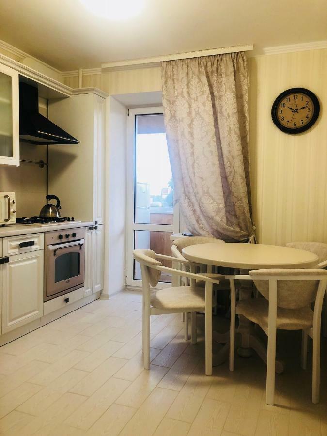 Classic Apartment Boryspilʼ Exterior foto